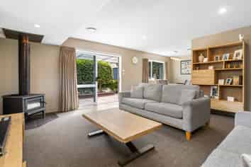 1 Azalea Close, Templeton