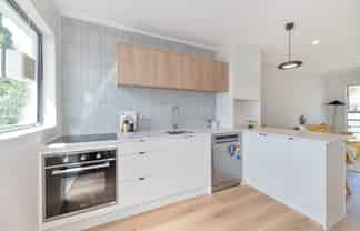 13/19A Verbena Road, Birkdale