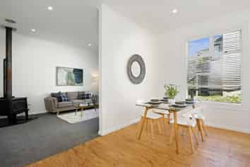 7 & 7A Ventnor Street, Mornington