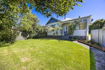 7 & 7A Ventnor Street, Mornington