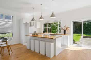 7 & 7A Ventnor Street, Mornington