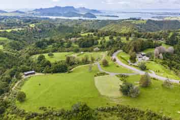 75 Kohinui Road, Parua Bay