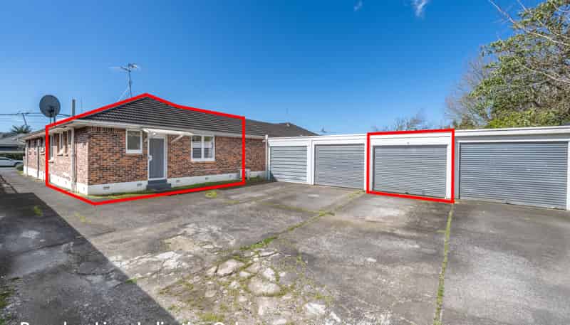 3/8 Bowling Avenue, Epsom