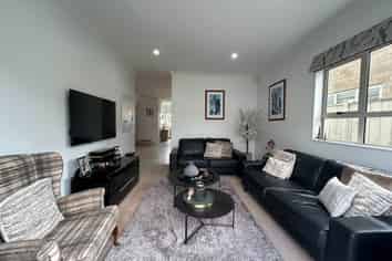 371 College Road, Stonefields