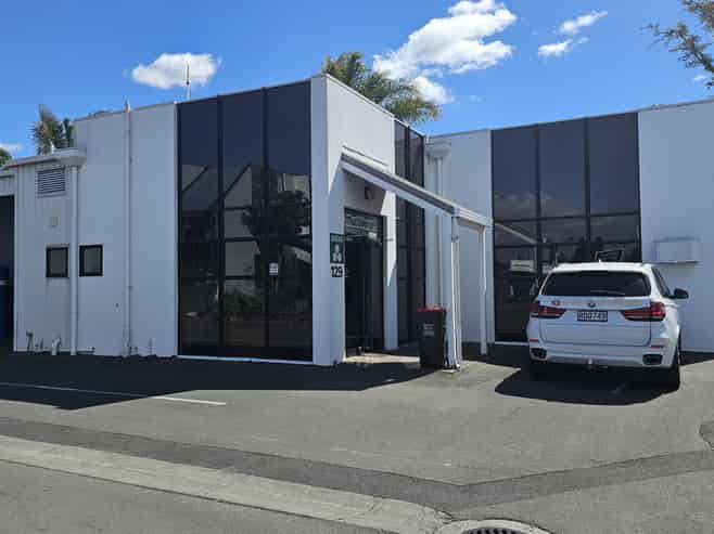 Workshop and Amenities at Stortford Lodge