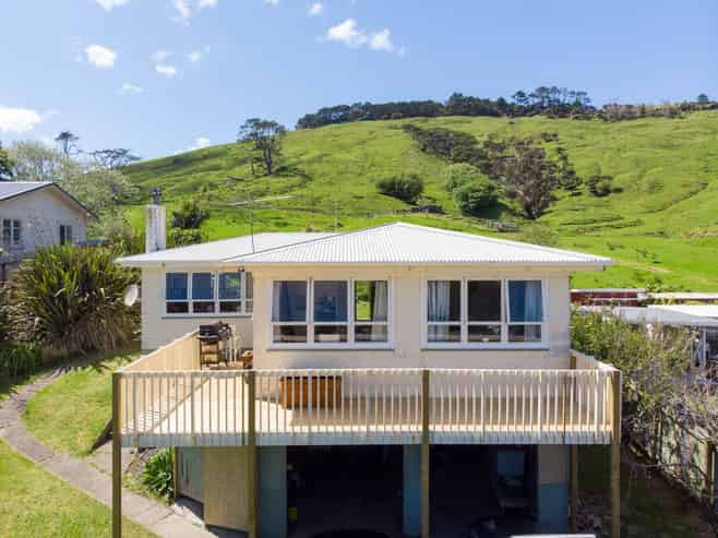 301 Hokianga Harbour Drive, Omapere