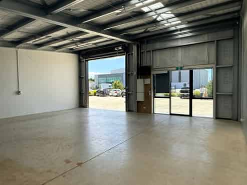 Smart, Practical, and Well-Located Industrial Unit