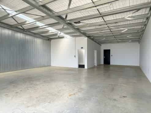Smart, Practical, and Well-Located Industrial Unit