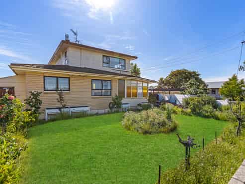 150 Redwood Street, Redwoodtown