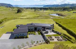 2/675 Whangamata Road, Kinloch