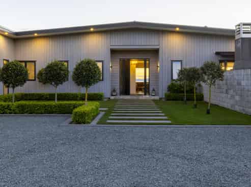 2/675 Whangamata Road, Kinloch