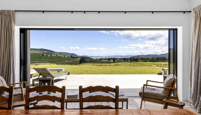 2/675 Whangamata Road, Kinloch