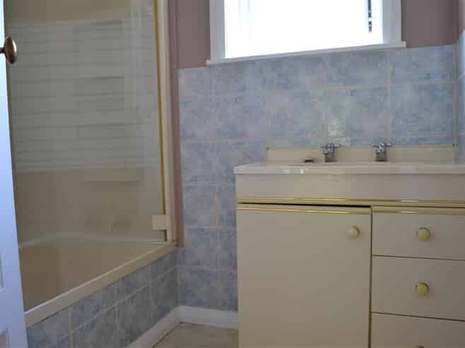 53 Savage Crescent, West End