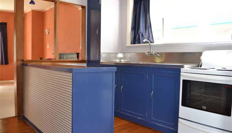 53 Savage Crescent, West End