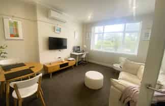 9/48 Oriental Parade, Oriental Bay