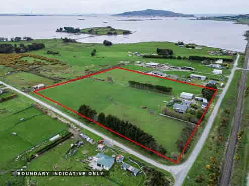 44 Princes Road, Bluff