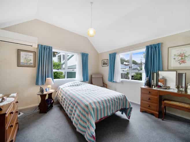 19A Ridgemount Rise, Mangere Bridge