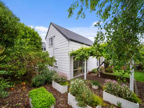 19A Ridgemount Rise, Mangere Bridge