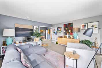 1 Valecrest Avenue, Parklands