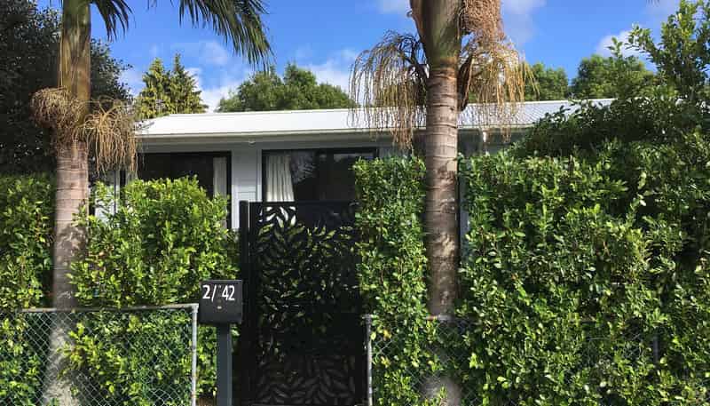 2/42 Riversdale Road, Avondale