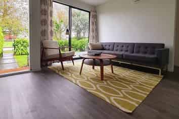 2/42 Riversdale Road, Avondale