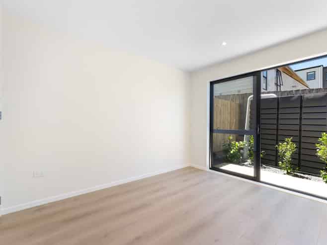 21A & 21C Crosby Road, West Harbour