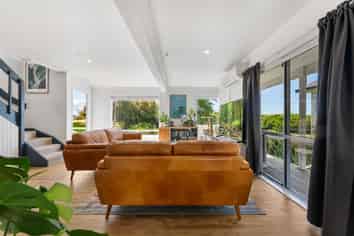 33 Brookfield Terrace, Brookfield