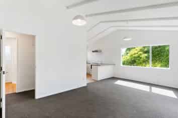 72 Vodanovich Road, Te Atatu South