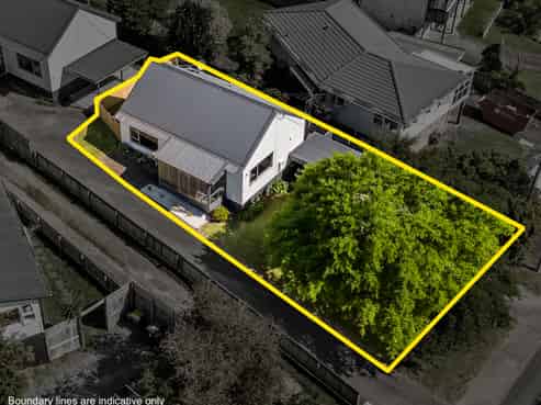 72 Vodanovich Road, Te Atatu South