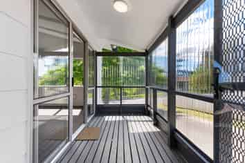 72 Vodanovich Road, Te Atatu South