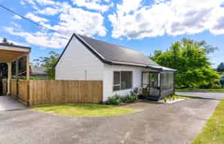 72 Vodanovich Road, Te Atatu South