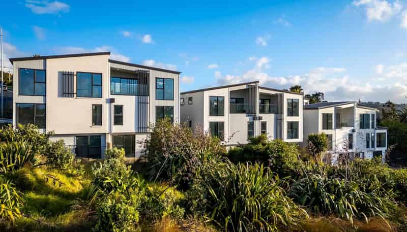 5/1090 Beach Road, Torbay