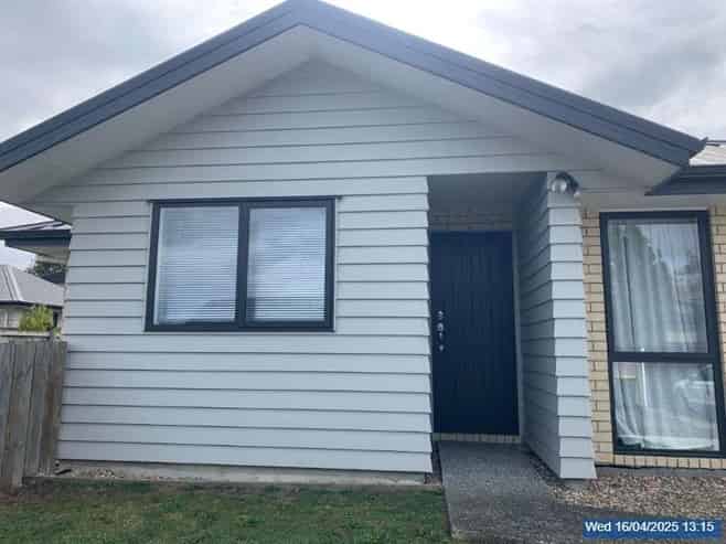  76 Sylvester Crescent, Flagstaff