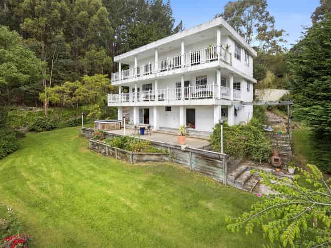 11 Clearwater Street, Broad Bay