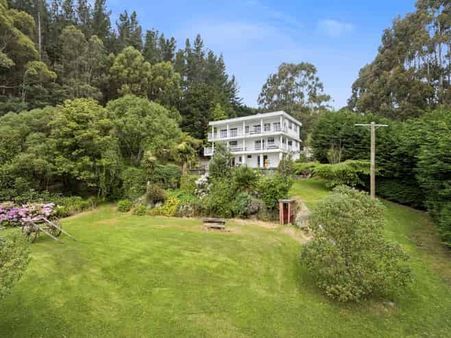 11 Clearwater Street, Broad Bay