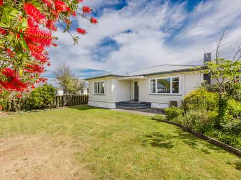12 Woburn Street, Waipukurau and Surrounds