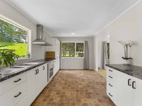 1569 Poihipi Road, Oruanui