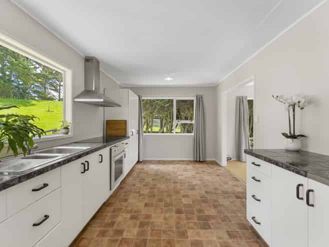 1569 Poihipi Road, Oruanui