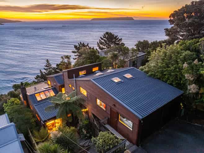 99 Motuhara Road, Plimmerton