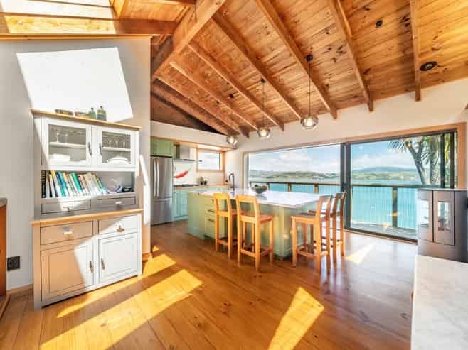 99 Motuhara Road, Plimmerton