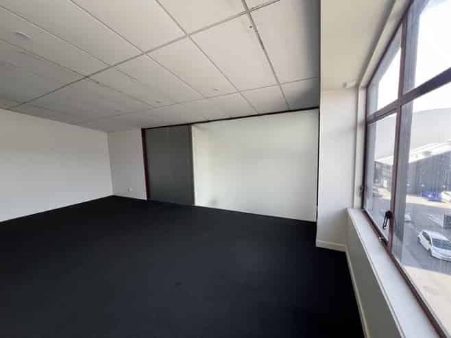 $300 per week - small office