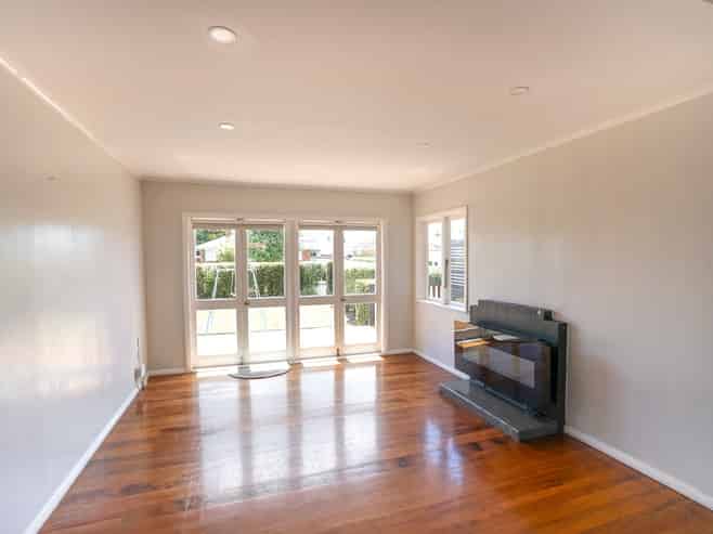 1/74 Sutton Crescent, Papakura