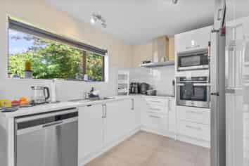 62 Travis Road, Burwood