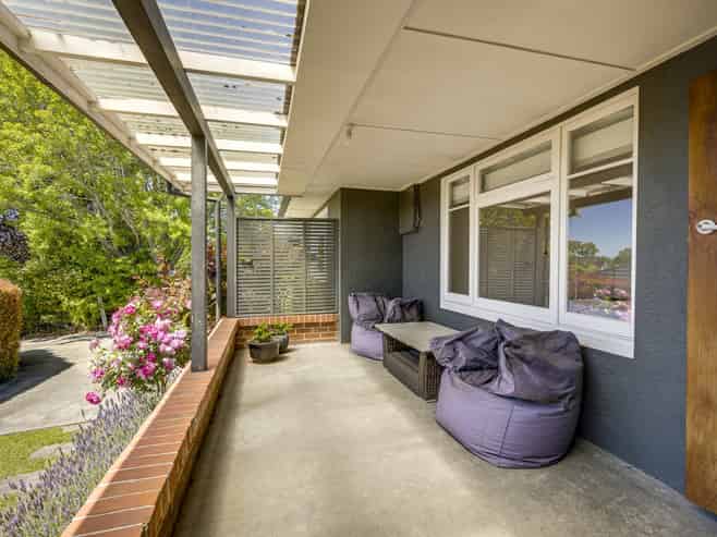 16 Tauroa Road, Havelock North