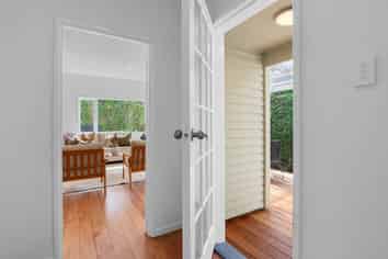 20/53 Vauxhall Road, Devonport