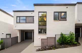 242c St Andrews Road, Epsom