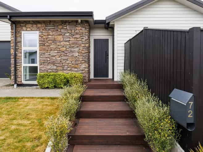 72 Freedom Drive, KELVIN GROVE