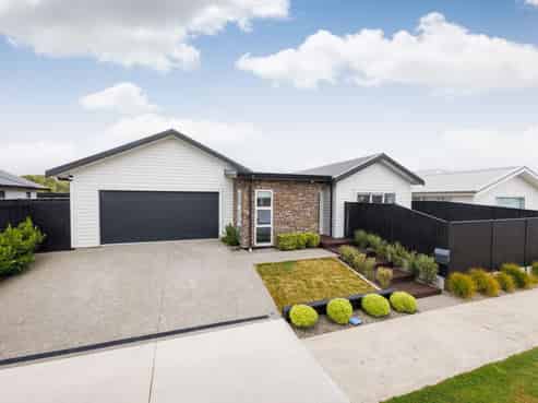 72 Freedom Drive, KELVIN GROVE