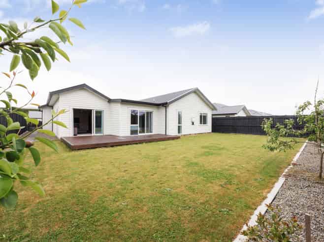 72 Freedom Drive, KELVIN GROVE