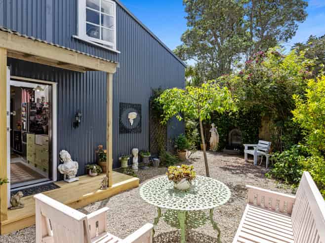 33A Rambler Crescent, Beach Haven